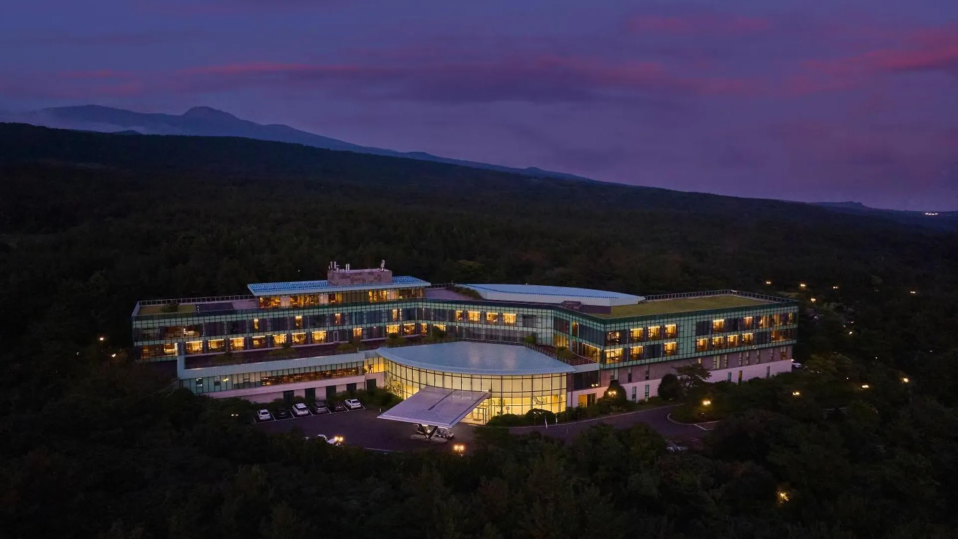 We Hotel Jeju Seogwipo