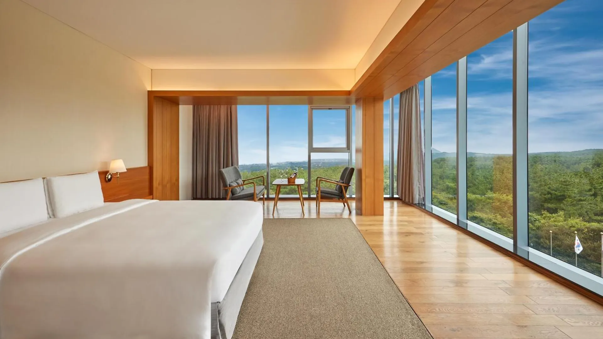 We Hotel Jeju Seogwipo