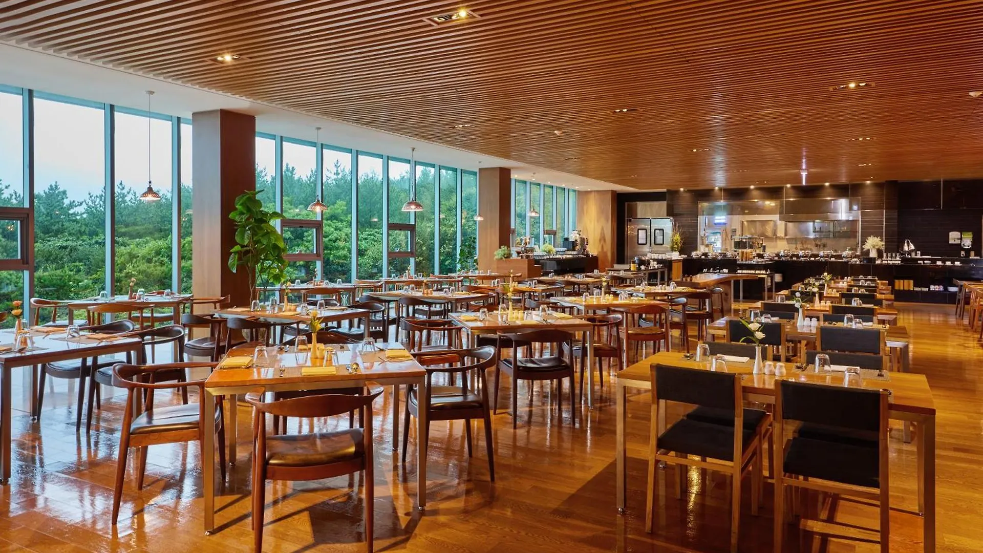 We Hotel Jeju Seogwipo