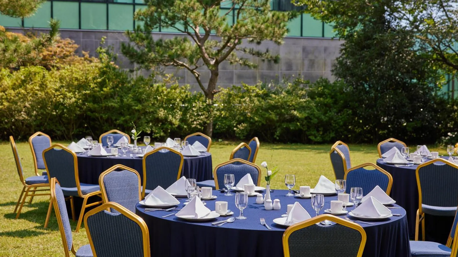 We Hotel Jeju Seogwipo