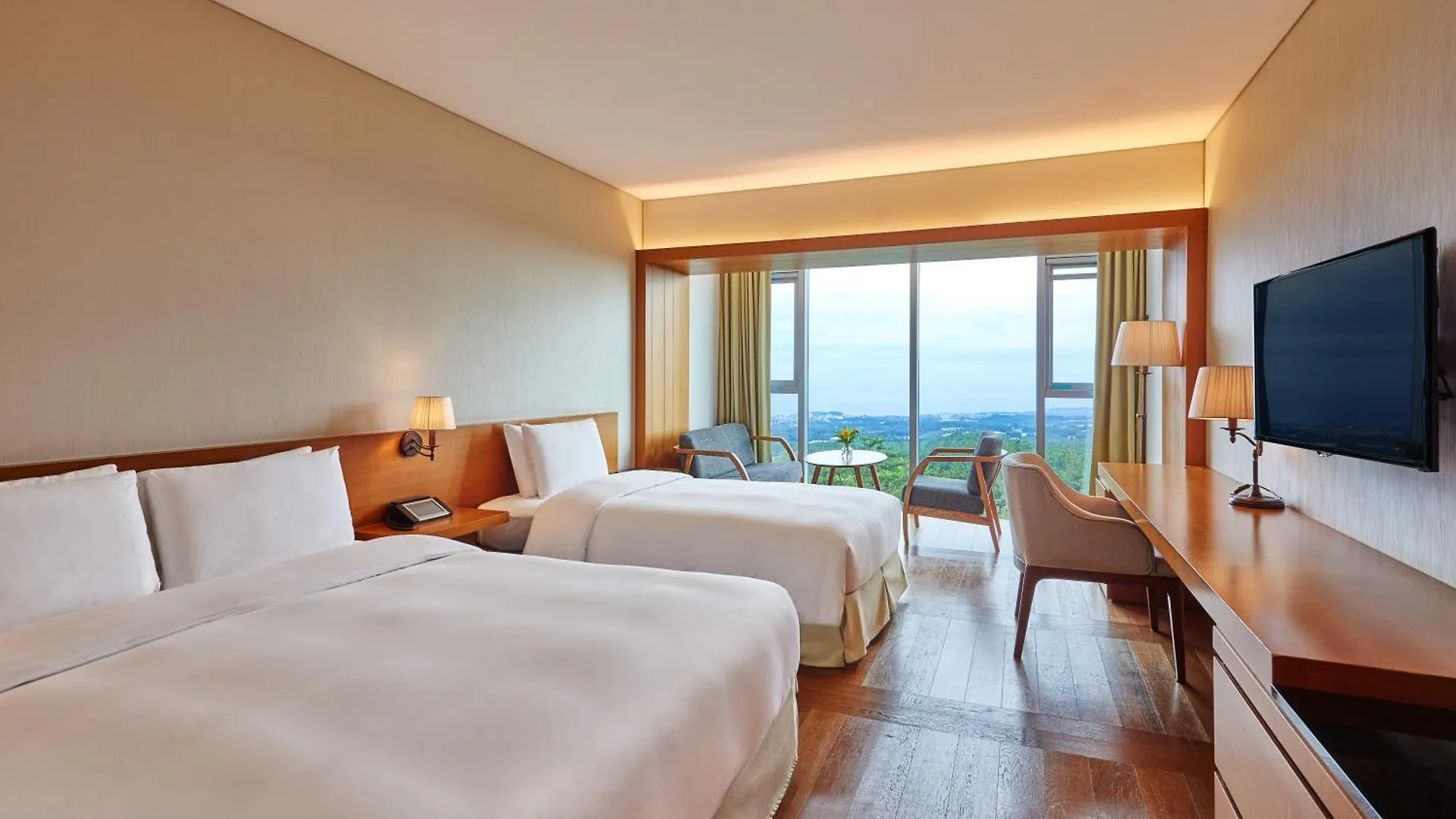 We Hotel Jeju Seogwipo