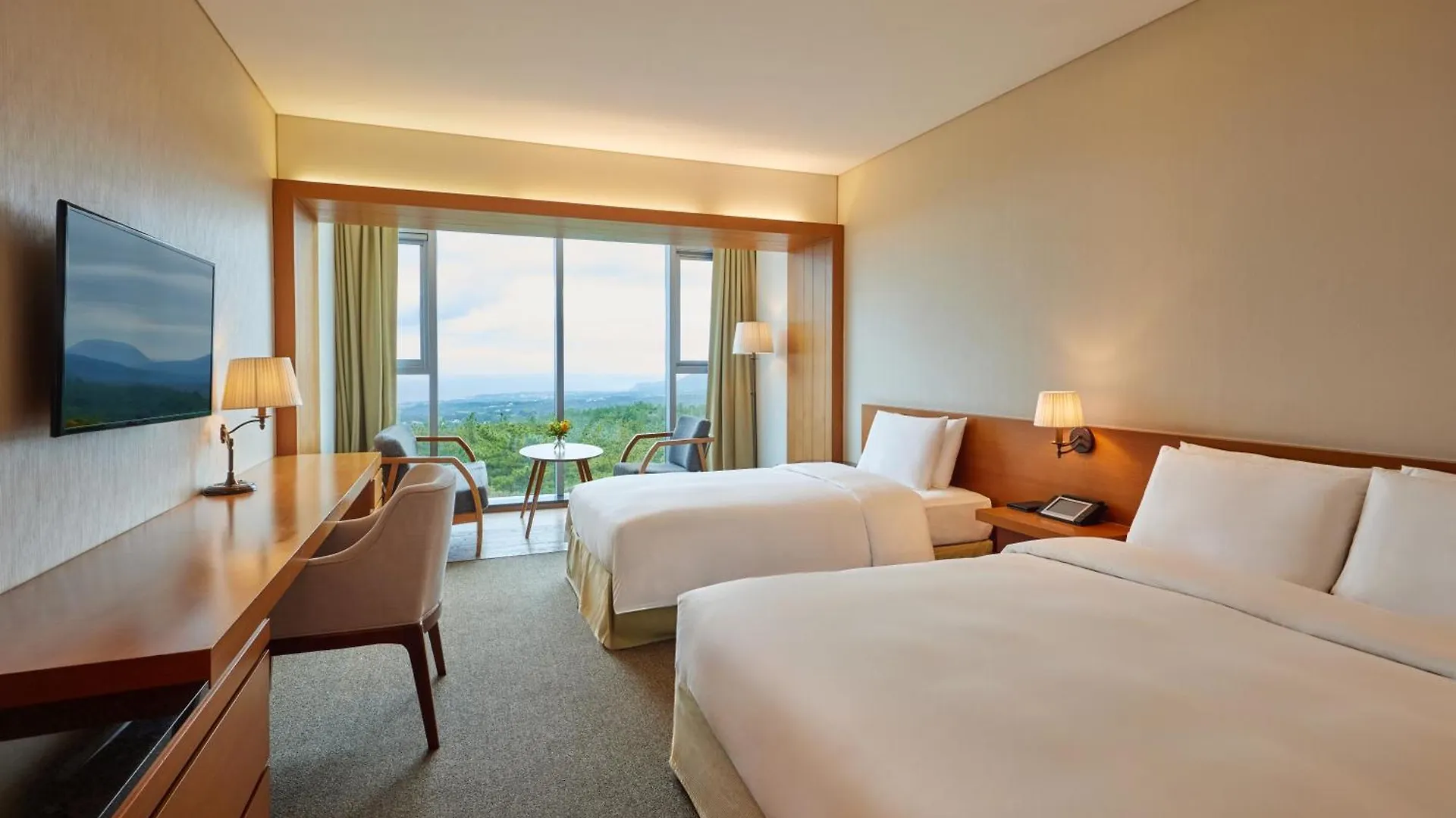 We Hotel Jeju Seogwipo